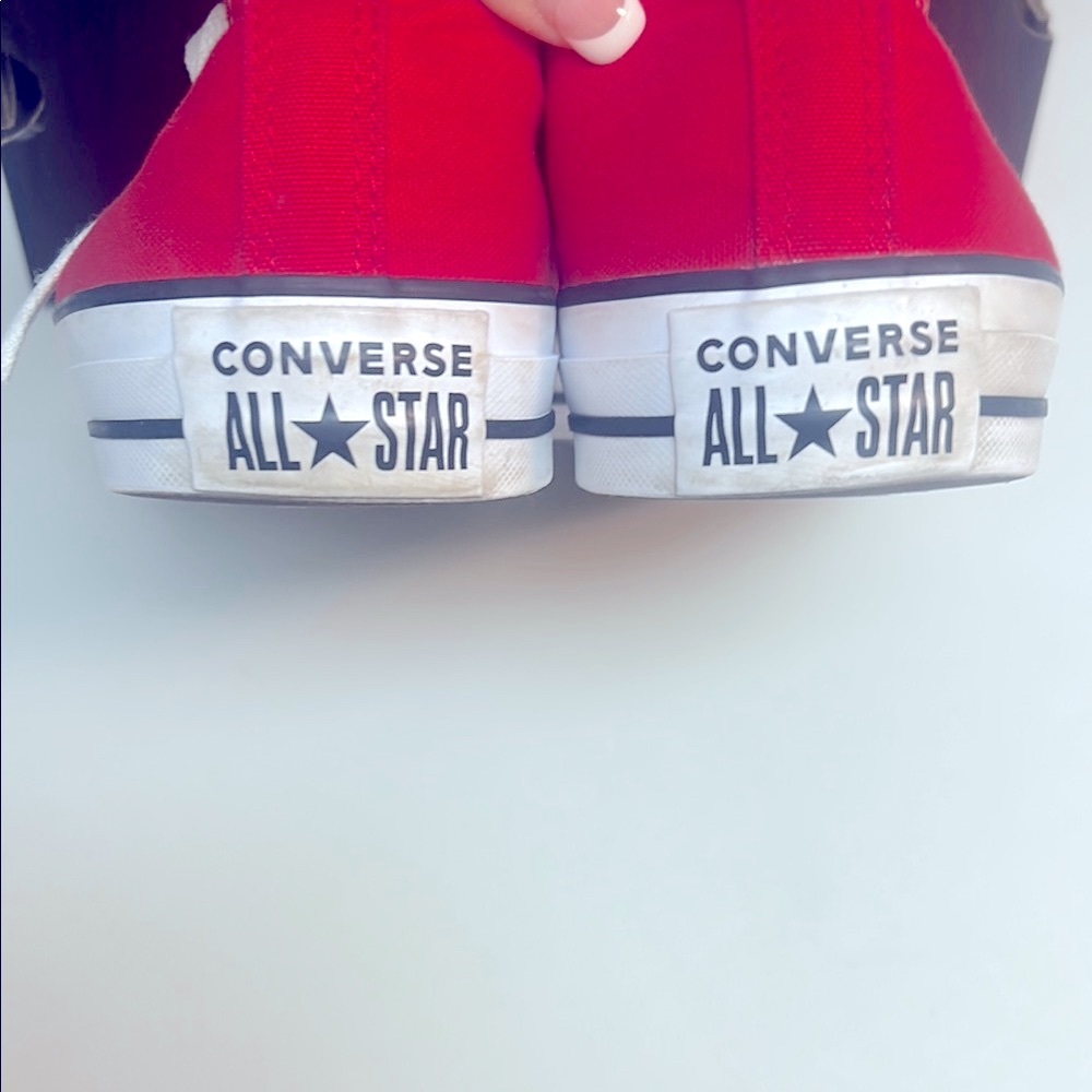 Converse Red & White Low-Top Sneakers Classic Design UNISEX MEN 12/WOMEN 14 - Picture 6 of 10